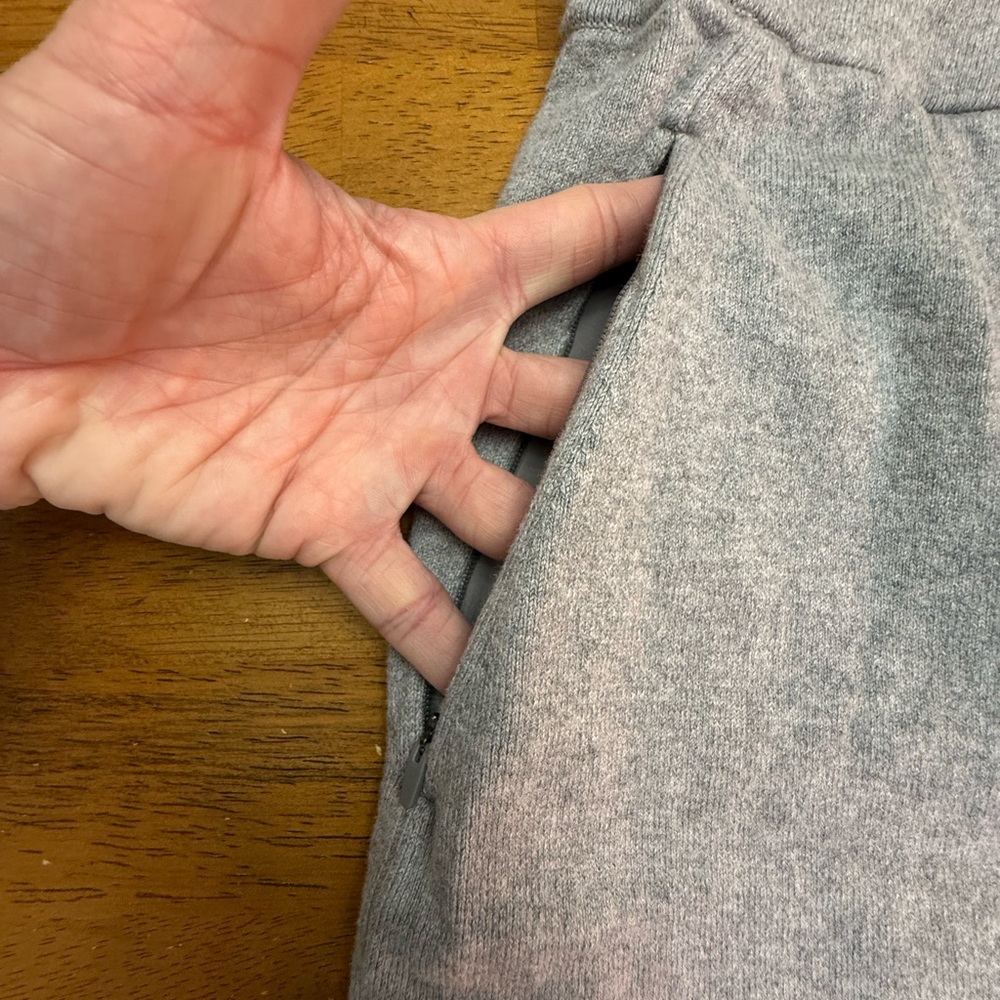 Lululemon Cotton Cashmere Knit Mid-Rise Barrel Jogger 14 - Picture 5 of 13